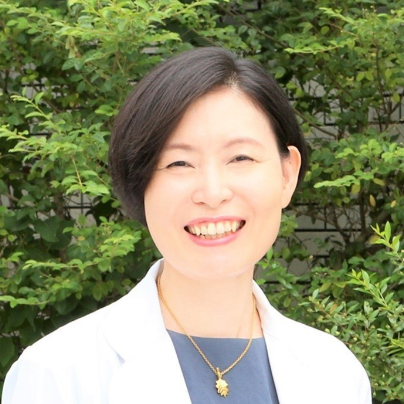 内山 葉子